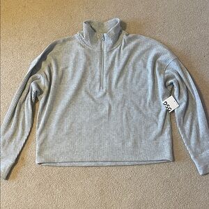 Gray Ribbed Quarter-Zip Pullover (new with tags)